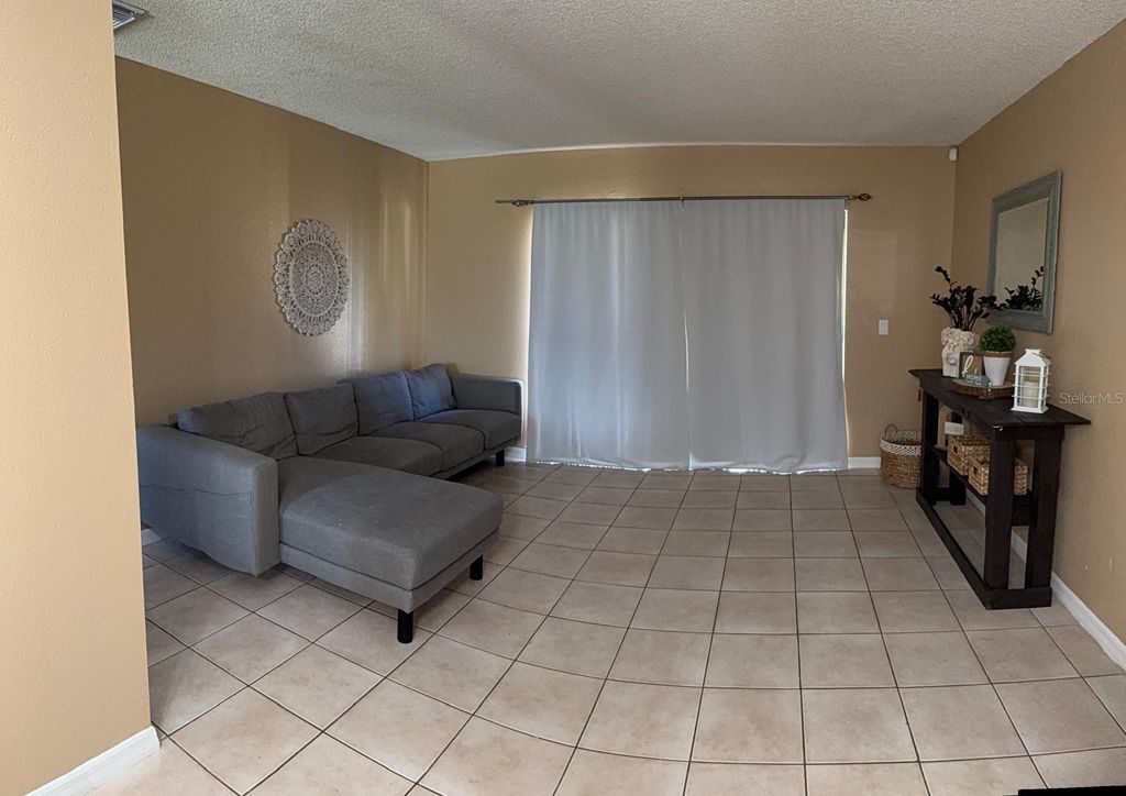 Image 3 of property listing at 5871 NORTH LANE, Orlando, FL 32808