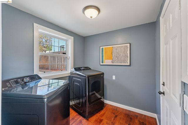 2960 106Th Ave, Oakland, CA 94605