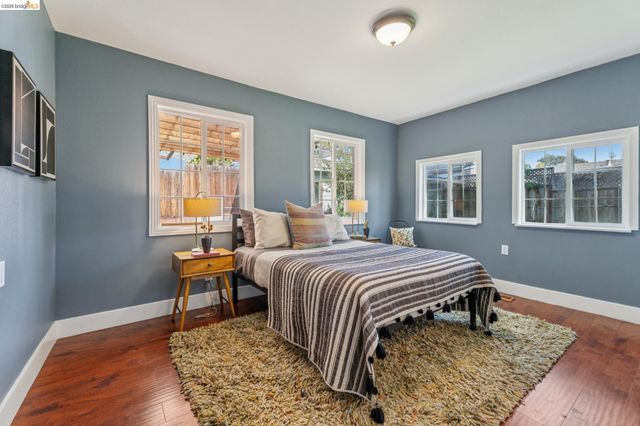 2960 106Th Ave, Oakland, CA 94605