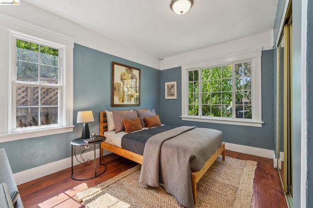 2960 106Th Ave, Oakland, CA 94605