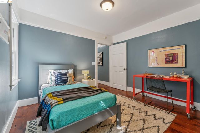 2960 106Th Ave, Oakland, CA 94605
