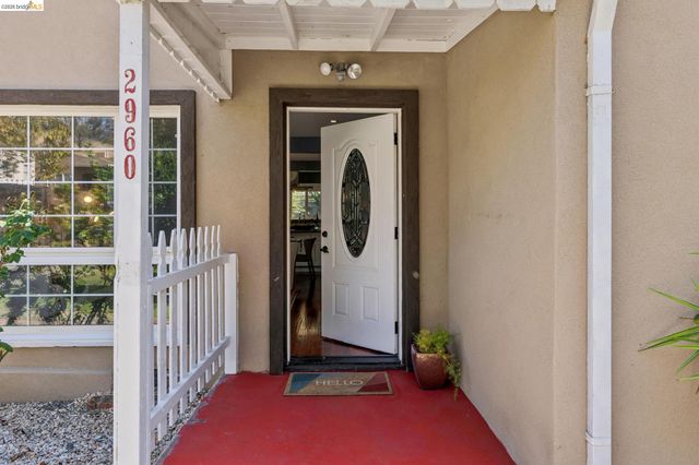 2960 106Th Ave, Oakland, CA 94605