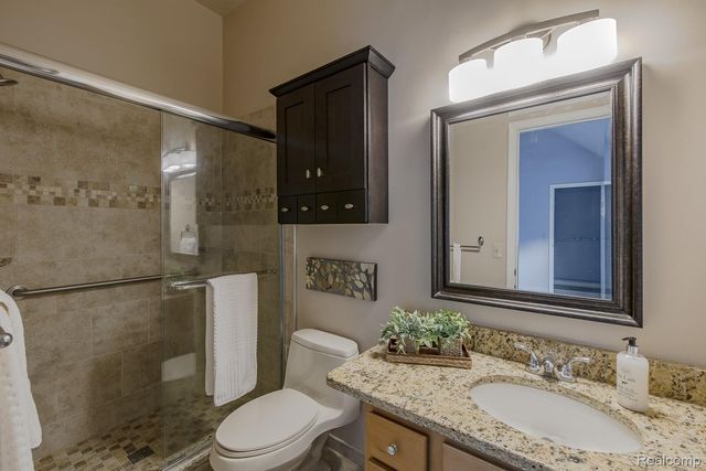 1074 Sandpiper Drive, Waterford Charter Township, MI 48328