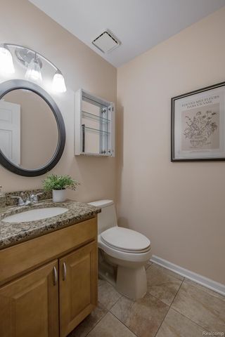 1074 Sandpiper Drive, Waterford Charter Township, MI 48328
