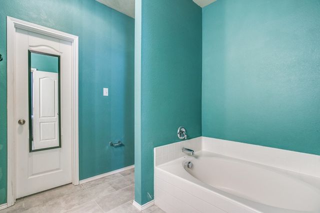 8633 Star Thistle Drive, Fort Worth, TX 76179