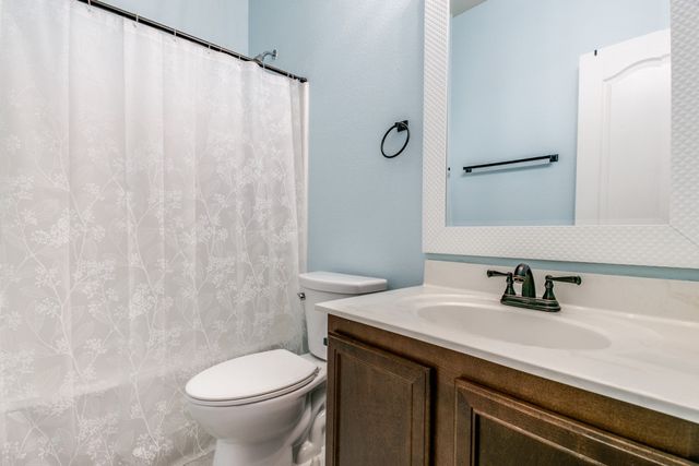 8633 Star Thistle Drive, Fort Worth, TX 76179