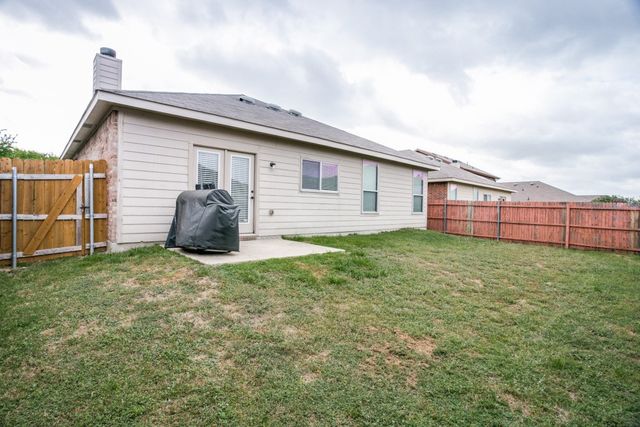 8633 Star Thistle Drive, Fort Worth, TX 76179