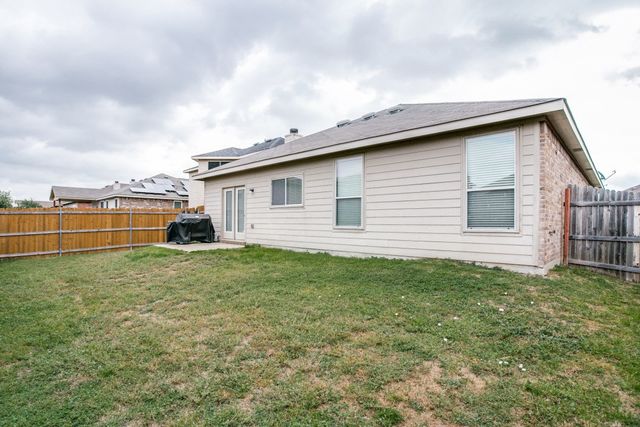8633 Star Thistle Drive, Fort Worth, TX 76179