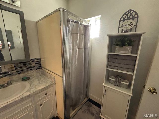 5 Columbus Drive, Belleville, IL 62226