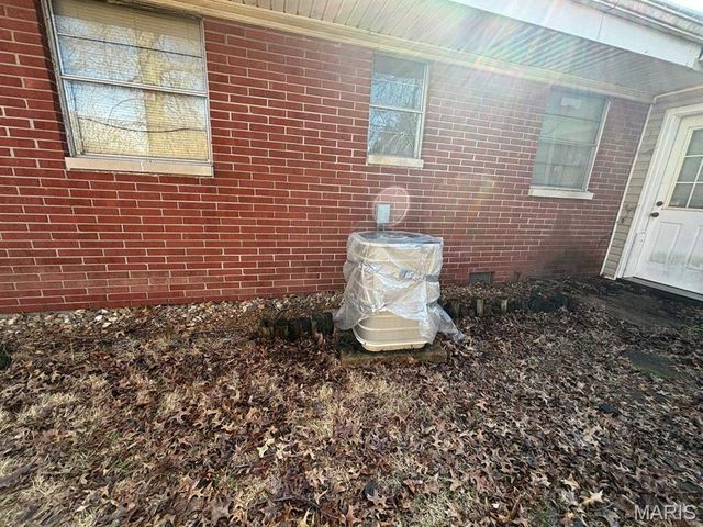 5 Columbus Drive, Belleville, IL 62226