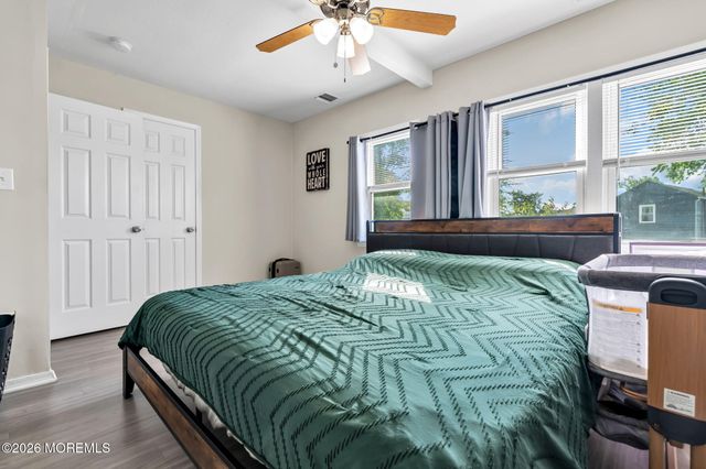 22 Lakewood Avenue, Keansburg, NJ 07734