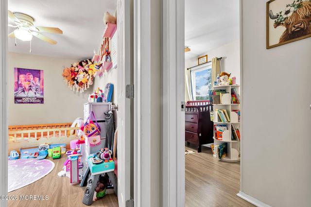 22 Lakewood Avenue, Keansburg, NJ 07734