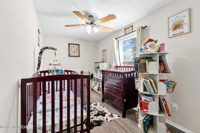 22 Lakewood Avenue, Keansburg, NJ 07734