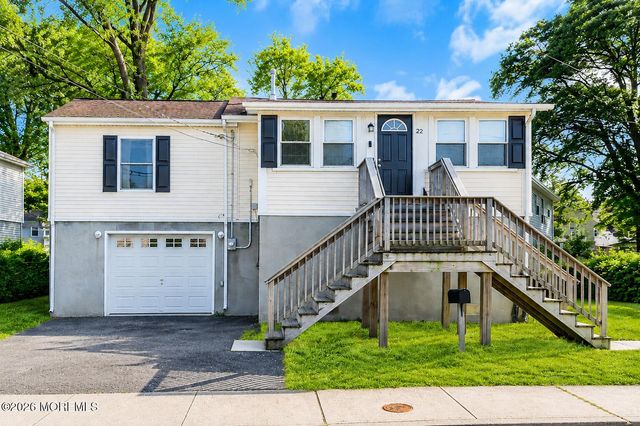 22 Lakewood Avenue, Keansburg, NJ 07734