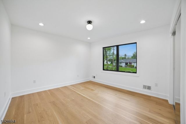 148 Great Hills Rd, Millburn Twp., NJ 07078