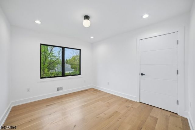 148 Great Hills Rd, Millburn Twp., NJ 07078