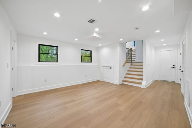 148 Great Hills Rd, Millburn Twp., NJ 07078