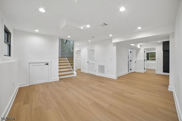 148 Great Hills Rd, Millburn Twp., NJ 07078