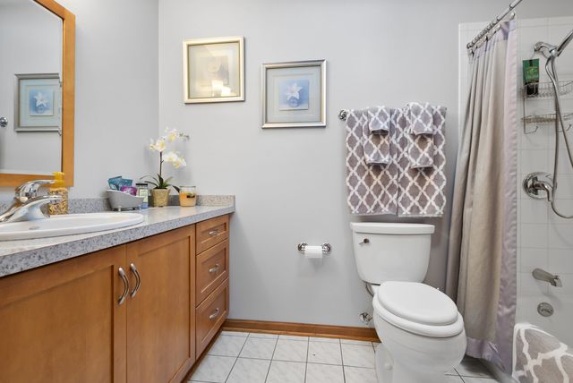 15329 Oak Road, Oak Forest, IL 60452