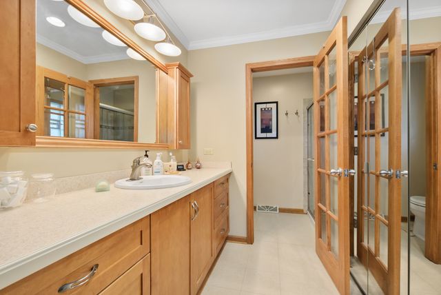 15329 Oak Road, Oak Forest, IL 60452