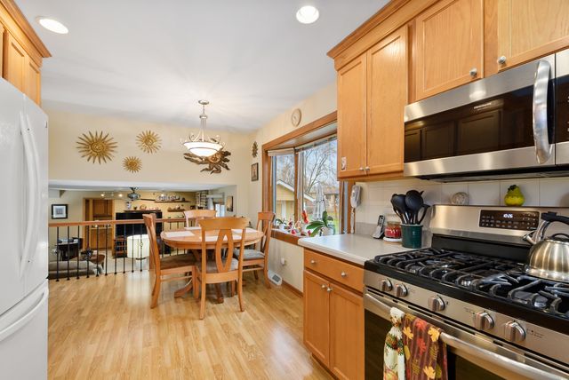 15329 Oak Road, Oak Forest, IL 60452