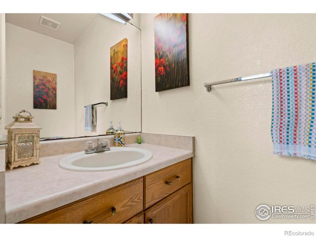 430-432 N Sundance Circle N, Fort Collins, CO 80524