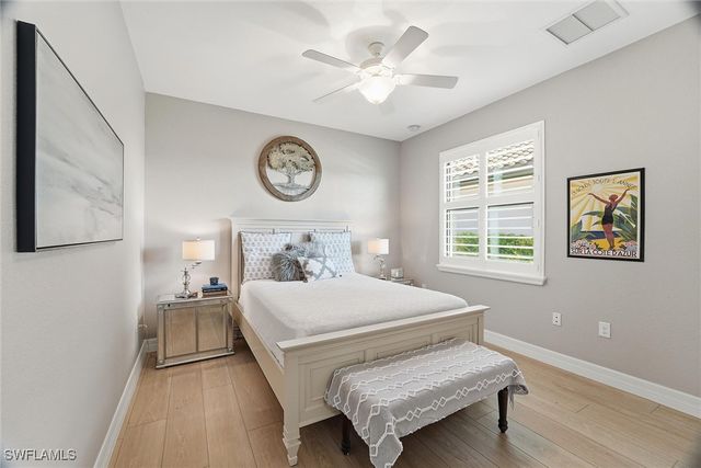 2906 Aviamar CIR, Naples, FL 34114