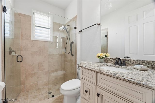 2906 Aviamar CIR, Naples, FL 34114