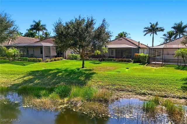 2906 Aviamar CIR, Naples, FL 34114