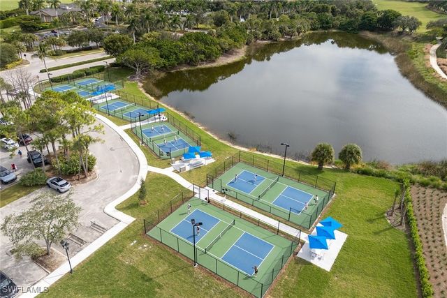 2906 Aviamar CIR, Naples, FL 34114