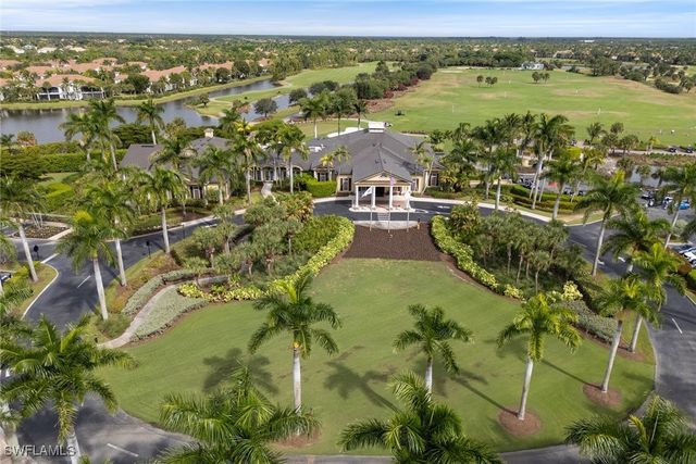 2906 Aviamar CIR, Naples, FL 34114