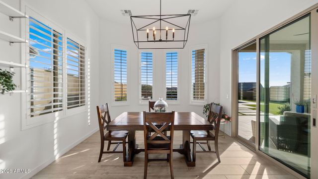 8143 E JAEGER Street, Mesa, AZ 85207