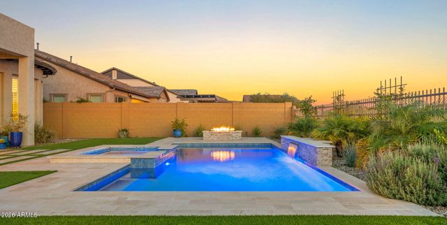 8143 E JAEGER Street, Mesa, AZ 85207