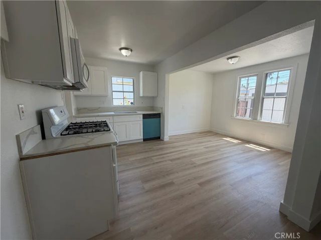 712 E 82nd, Los Angeles, CA 90001