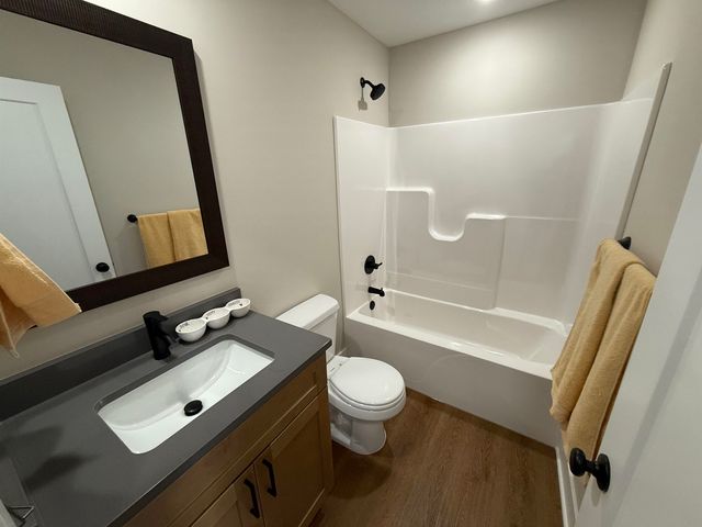 102 E Poplar Court, Goddard, KS 67052