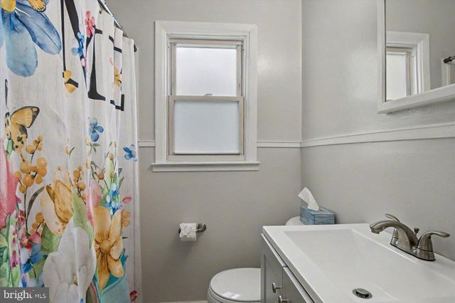 144 N MICHIGAN AVE, Kenilworth, NJ 07033