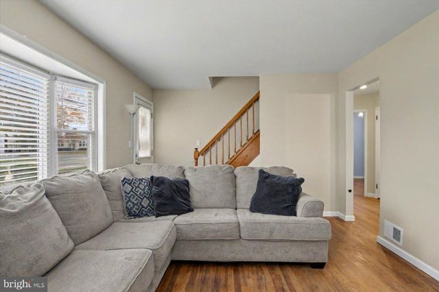 144 N MICHIGAN AVE, Kenilworth, NJ 07033