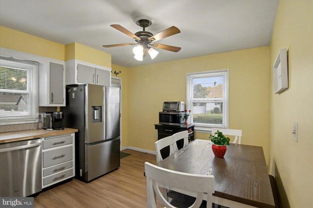 144 N MICHIGAN AVE, Kenilworth, NJ 07033