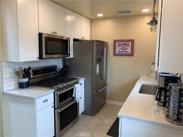 3080 Lincoln 18, Carlsbad, CA 92008