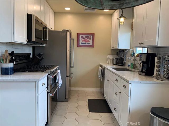 3080 Lincoln 18, Carlsbad, CA 92008