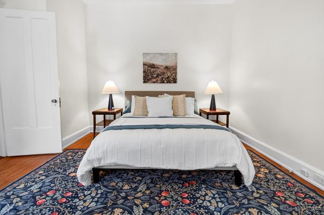 2872 Madison Road, Cincinnati, OH 45209