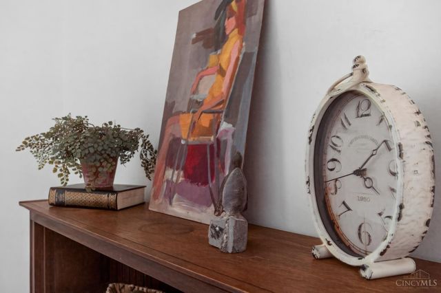 2872 Madison Road, Cincinnati, OH 45209