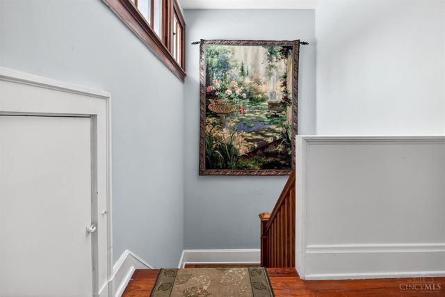 2872 Madison Road, Cincinnati, OH 45209