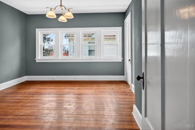 2872 Madison Road, Cincinnati, OH 45209