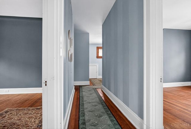 2872 Madison Road, Cincinnati, OH 45209