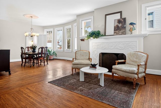 2872 Madison Road, Cincinnati, OH 45209