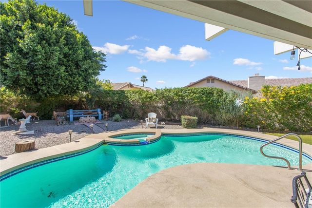 44525 Saffron Court, La Quinta, CA 92253