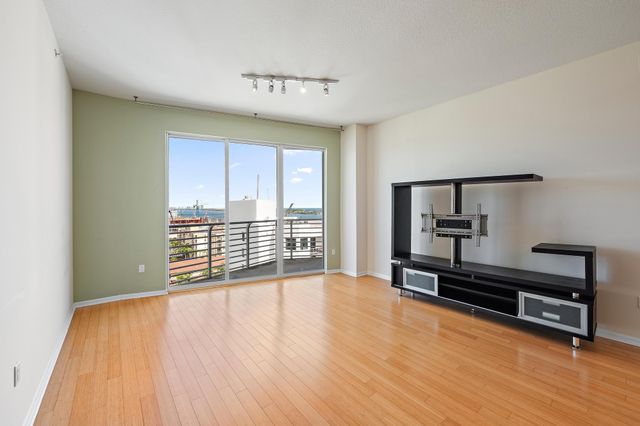 1551 N Flagler Drive Ph L7, West Palm Beach, FL 33401