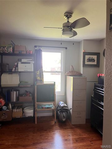1102 N Washington Street, Farmington, MO 63640