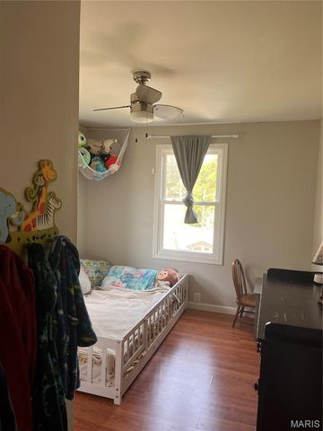 1102 N Washington Street, Farmington, MO 63640
